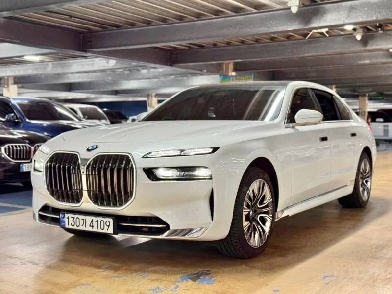 BMW 7-Series