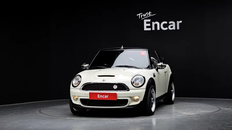 MINI Cooper Convertible