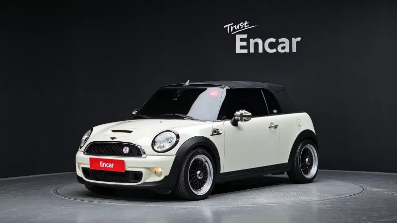 MINI Cooper Convertible