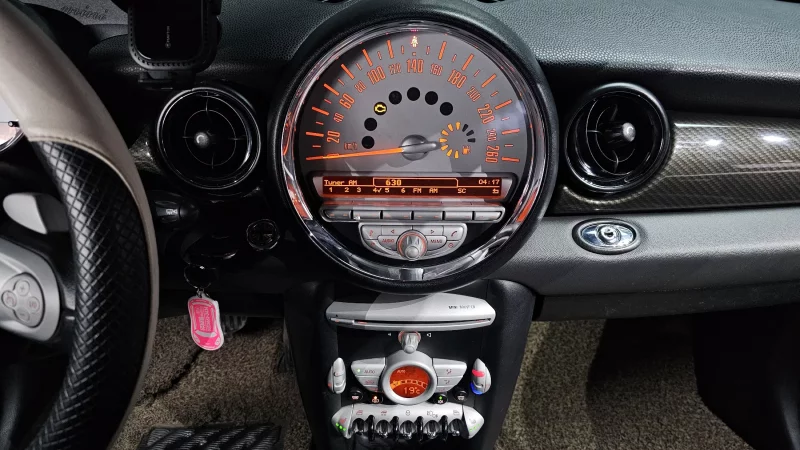 MINI Cooper Convertible