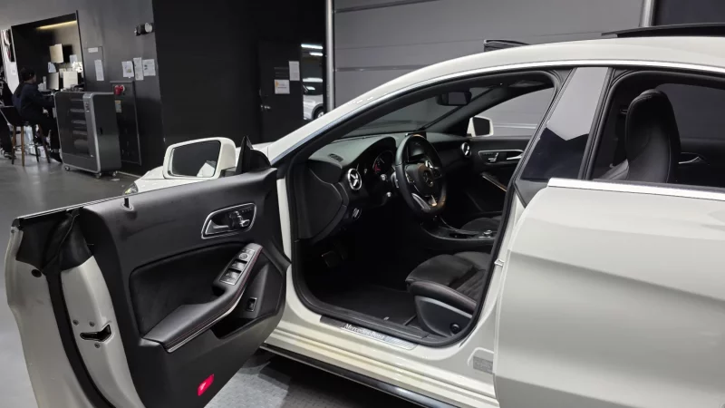 Mercedes-Benz CLA-Class
