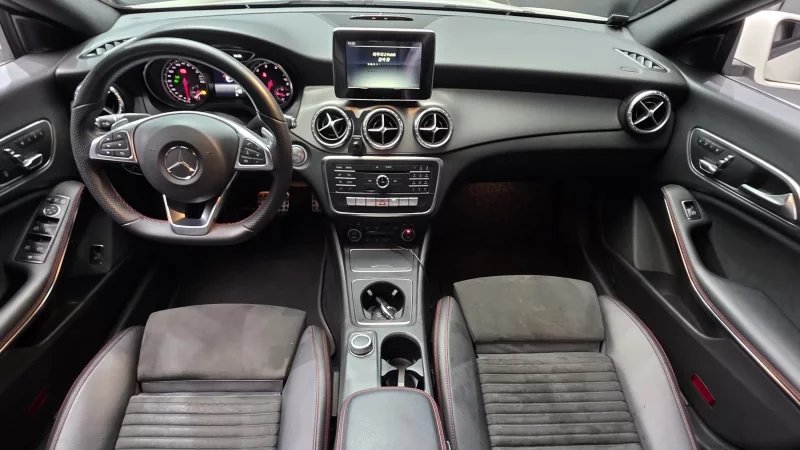 Mercedes-Benz CLA-Class