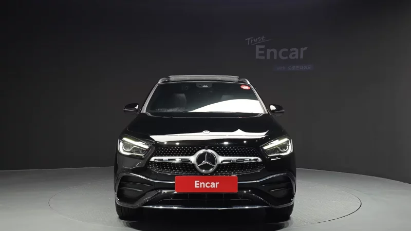 Mercedes-Benz GLA-Class