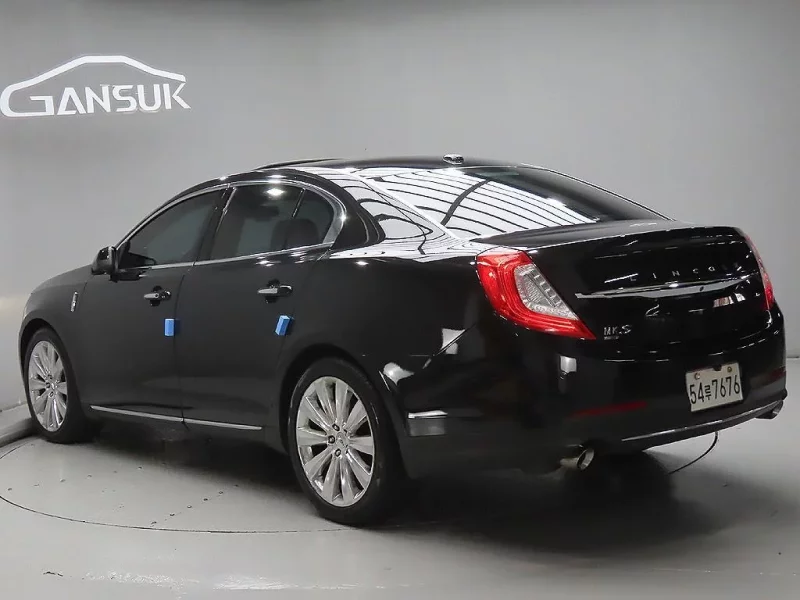 Lincoln MKS