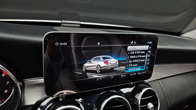 Mercedes-Benz C-Class