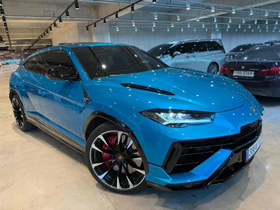 Lamborghini URUS