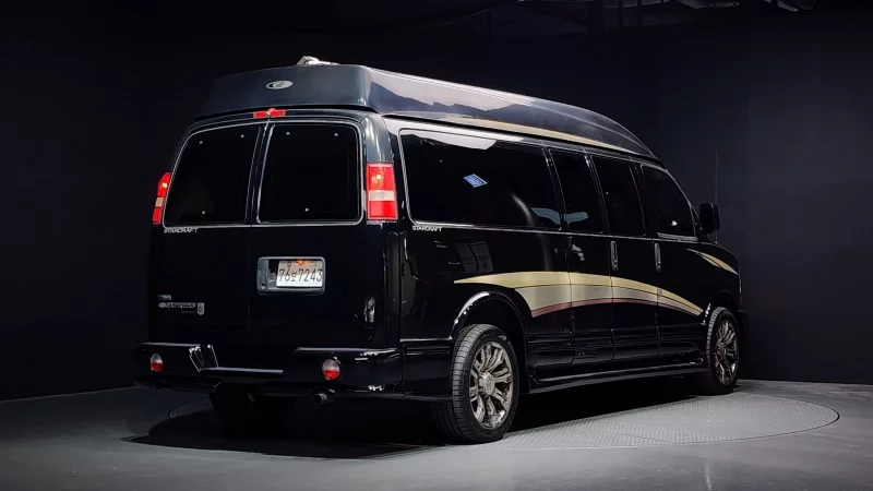 Chevrolet Express Van