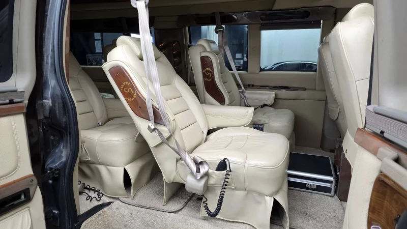 Chevrolet Express Van