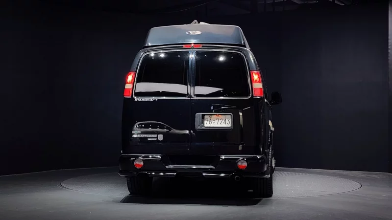 Chevrolet Express Van