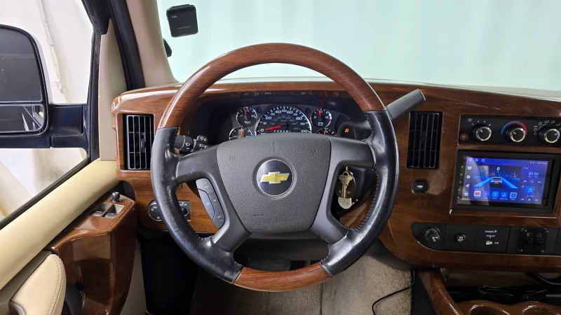 Chevrolet Express Van