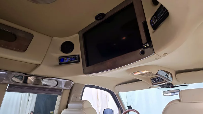 Chevrolet Express Van