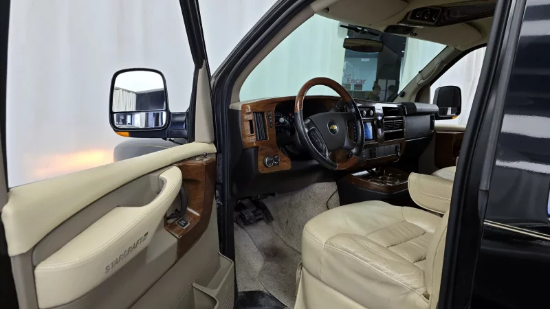 Chevrolet Express Van