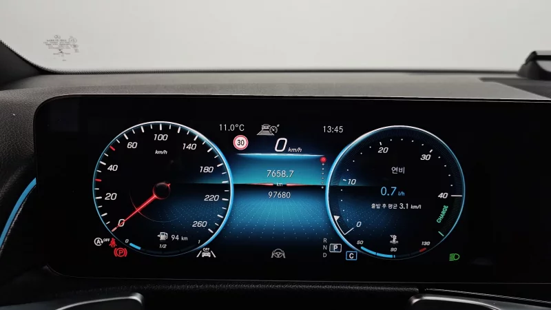 Mercedes-Benz GLB-Class