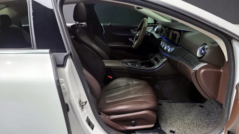 Mercedes-Benz CLS-Class