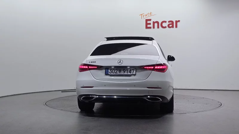 Mercedes-Benz C-Class