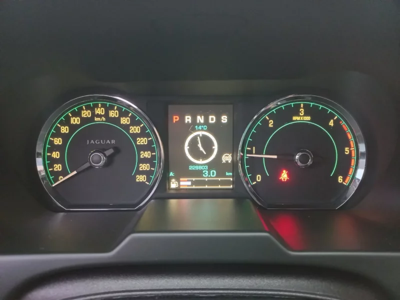 Jaguar XF