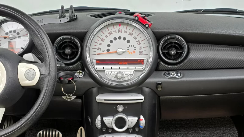 MINI Cooper Convertible