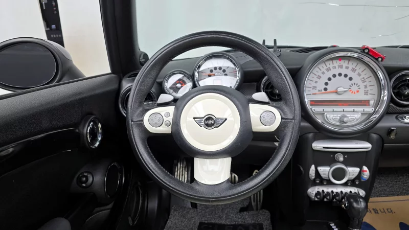 MINI Cooper Convertible