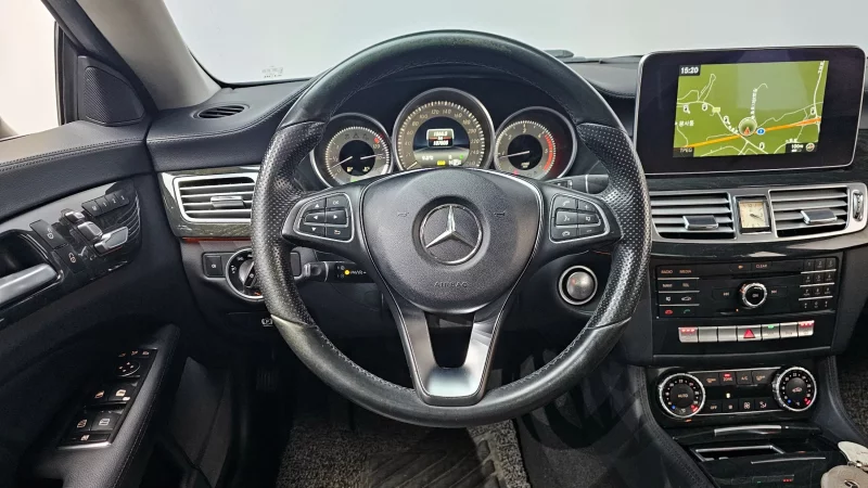 Mercedes-Benz CLS-Class