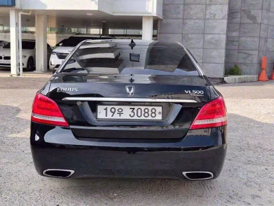 Hyundai Equus