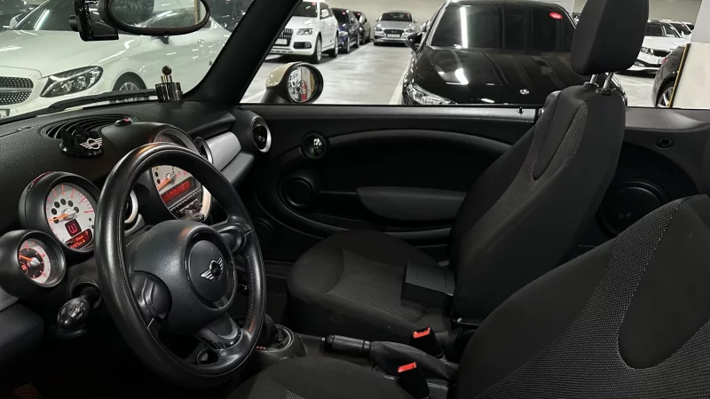 MINI Cooper Convertible