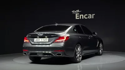 Genesis G70
