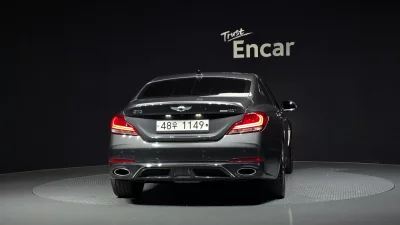 Genesis G70