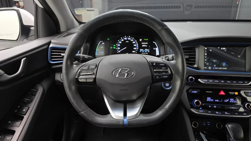 Hyundai Ioniq