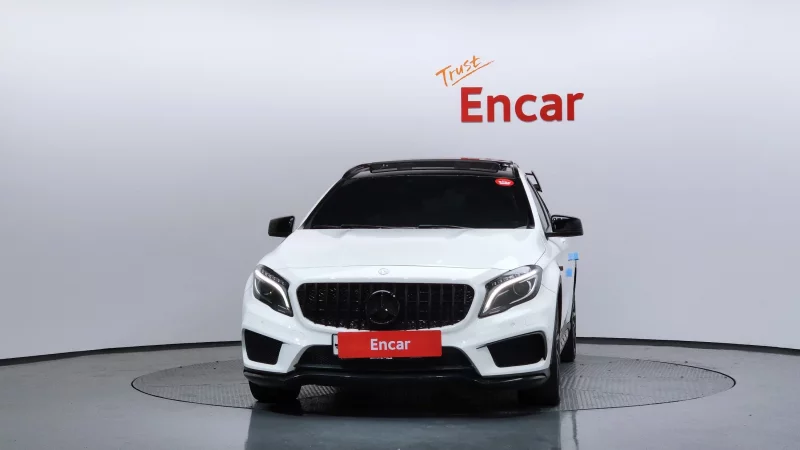 Mercedes-Benz GLA-Class