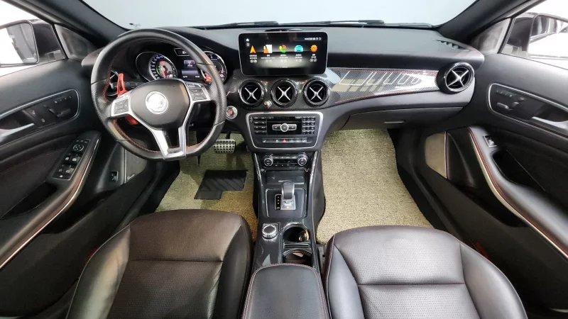 Mercedes-Benz GLA-Class