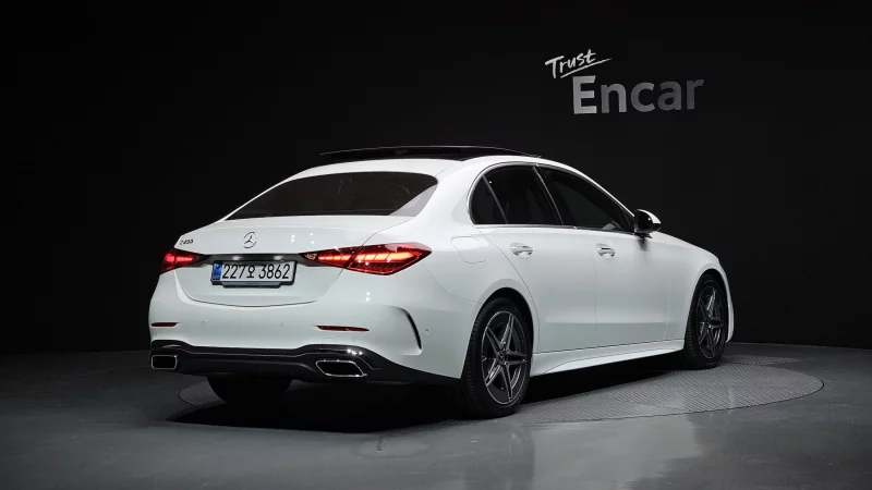 Mercedes-Benz C-Class