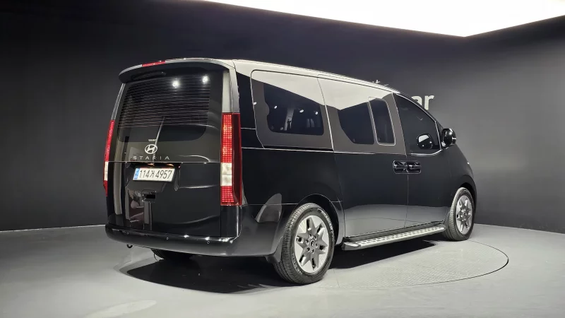 Hyundai Staria