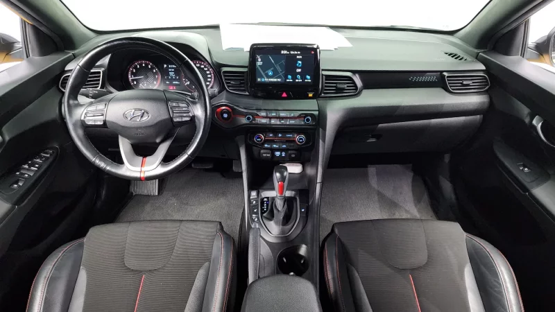Hyundai Veloster