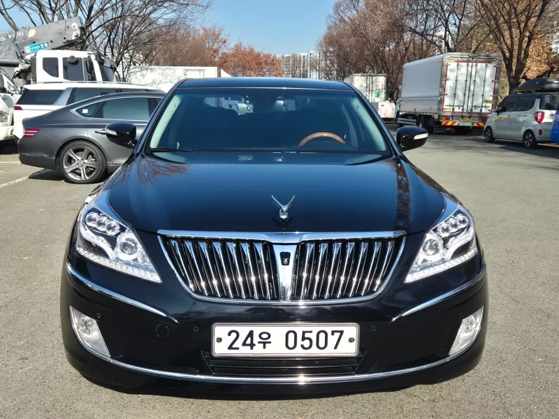 Hyundai Equus