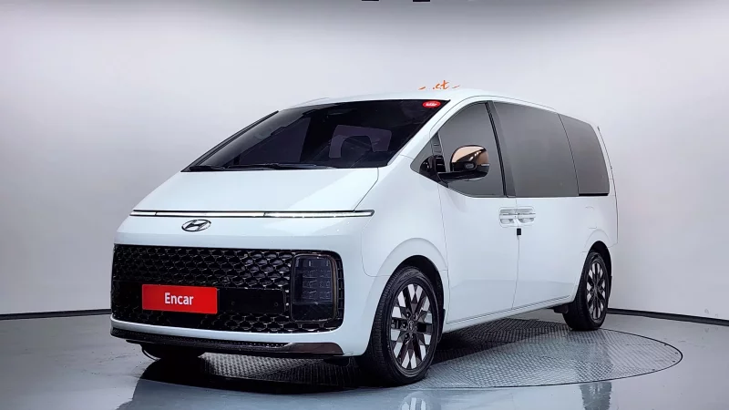 Hyundai Staria