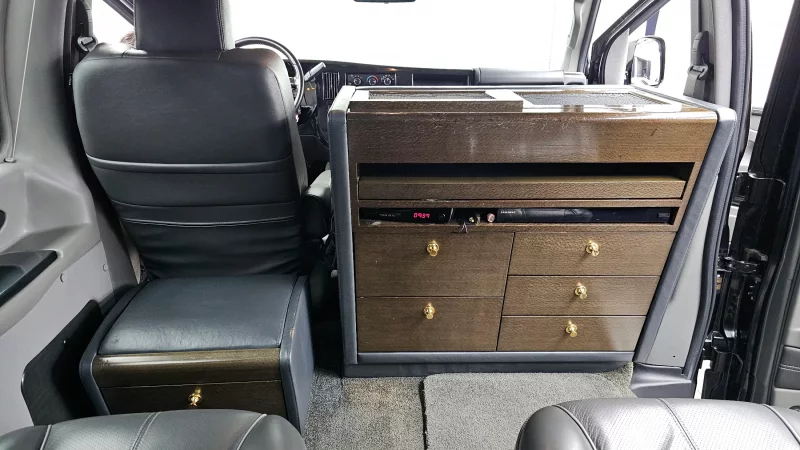 Chevrolet Express Van