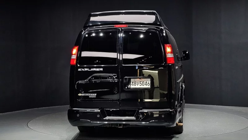 Chevrolet Express Van