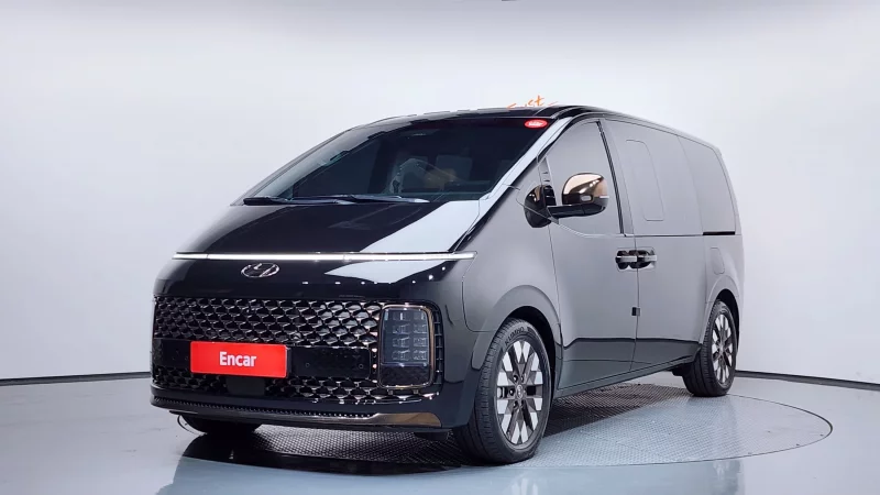 Hyundai Staria