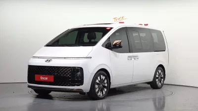 Hyundai Staria