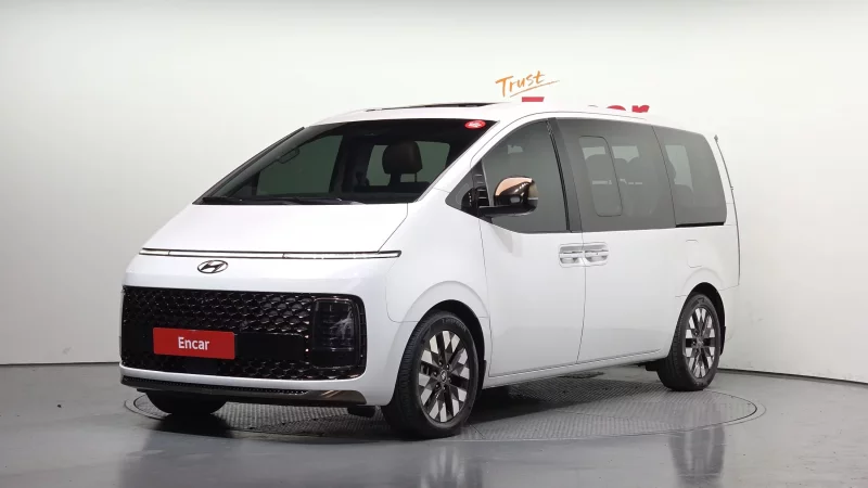 Hyundai Staria