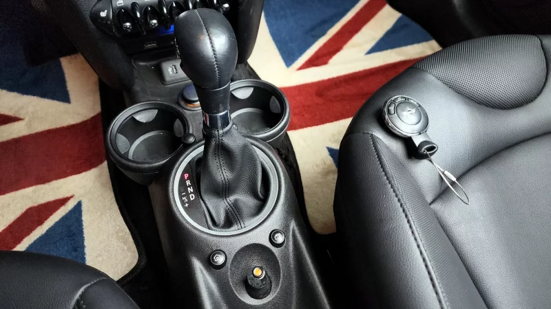 MINI Cooper Convertible