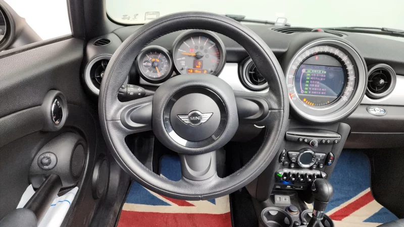MINI Cooper Convertible
