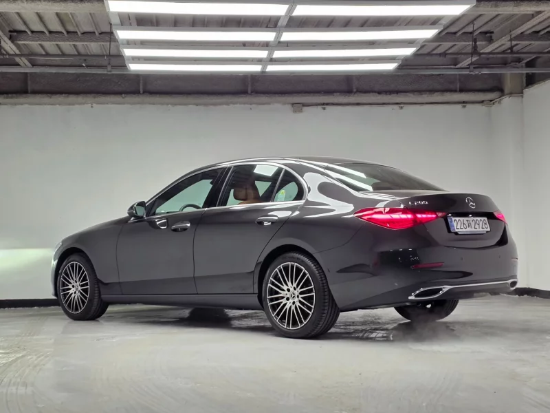 Mercedes-Benz C-Class