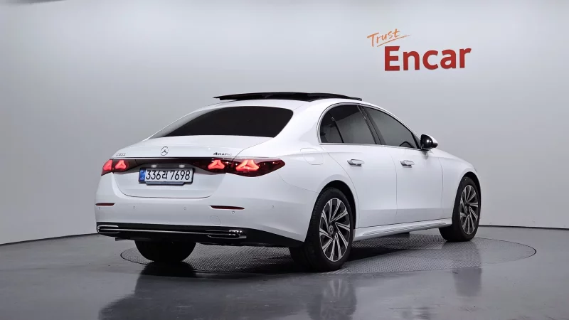 Mercedes-Benz E-Class