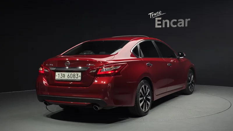 Nissan Altima