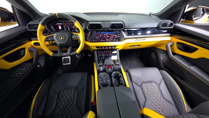 Lamborghini URUS