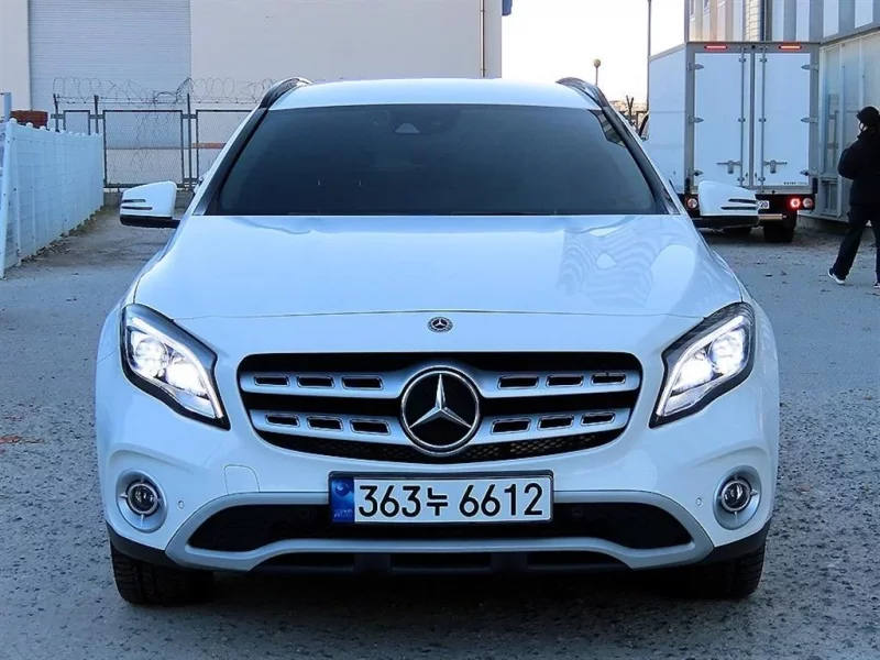 Mercedes-Benz GLA-Class