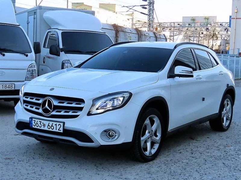 Mercedes-Benz GLA-Class