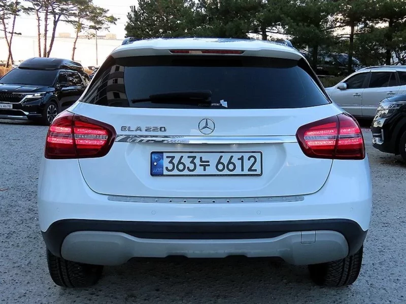 Mercedes-Benz GLA-Class
