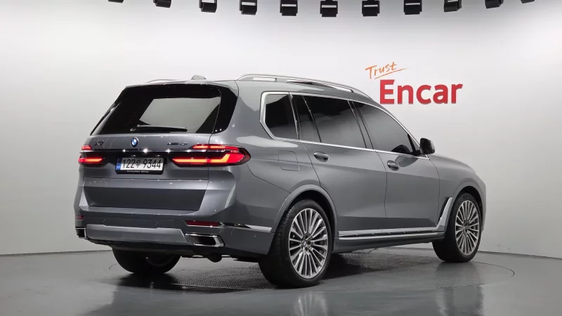 BMW X7